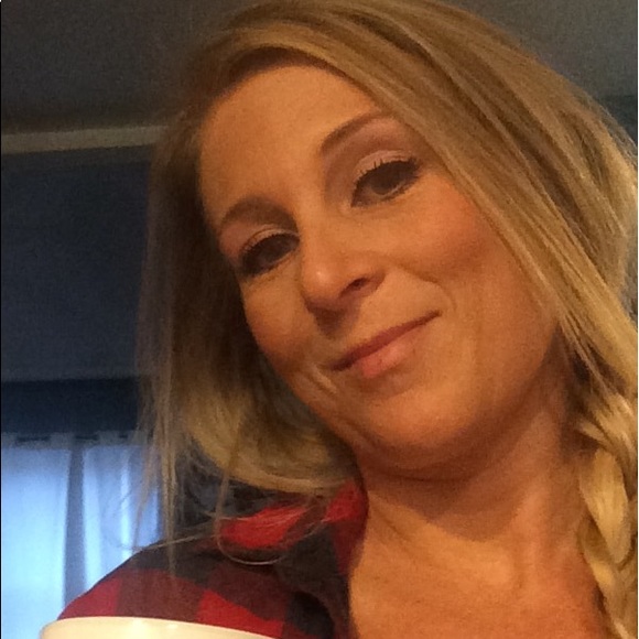 Meet your Posher, Jess - Picture 1 of 1